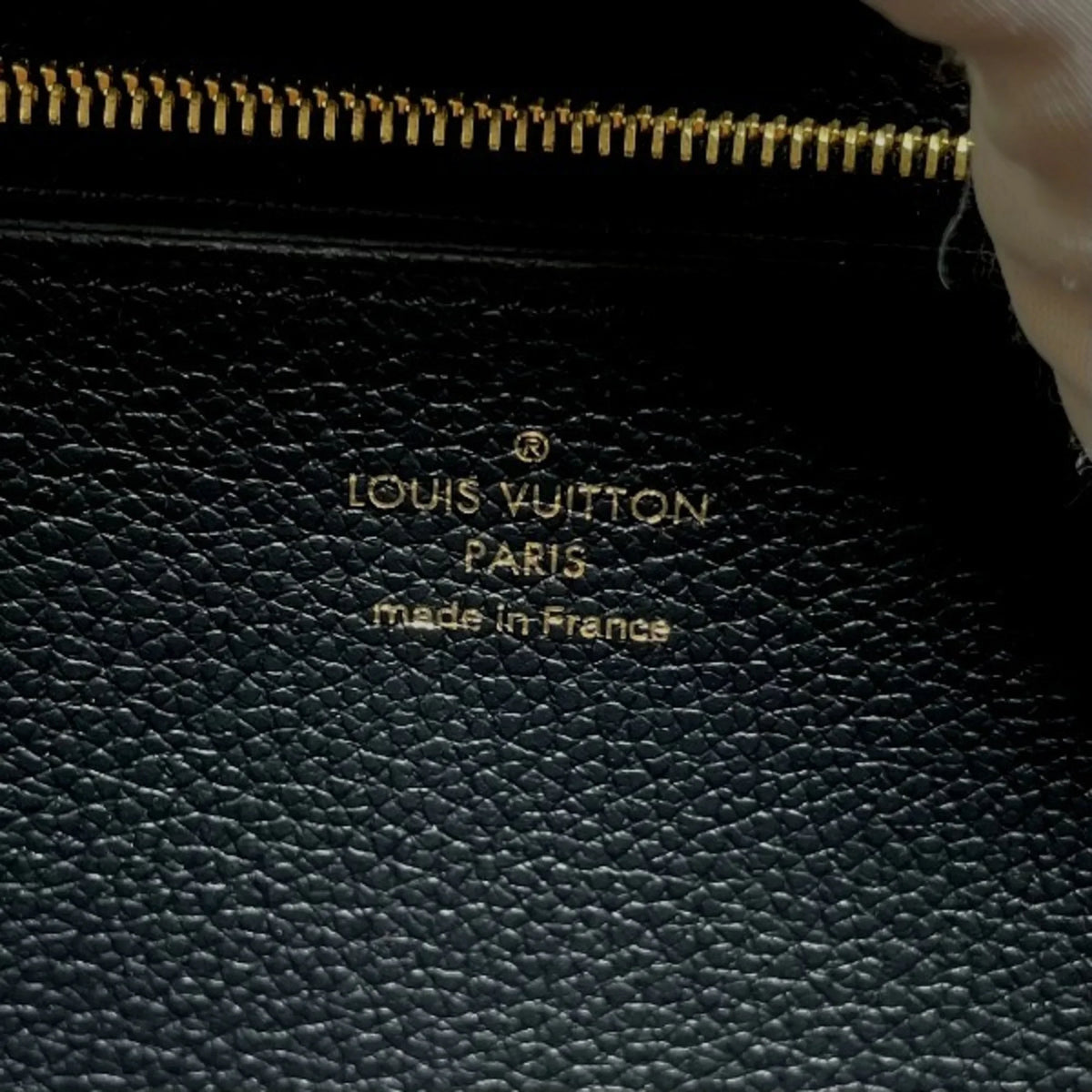 Pre-Owned LOUIS VUITTON Round Zipper Monogram Empreinte Zippy Wallet M61864 Louis Vuitton Noir Long LV (Good)