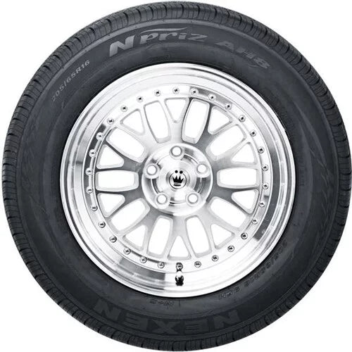 Nexen NPriz AH8 235/50R18 97H BSW (4 Tires) Fits: 2013-19  Escape Titanium, 2013-15 Chevrolet Malibu LTZ