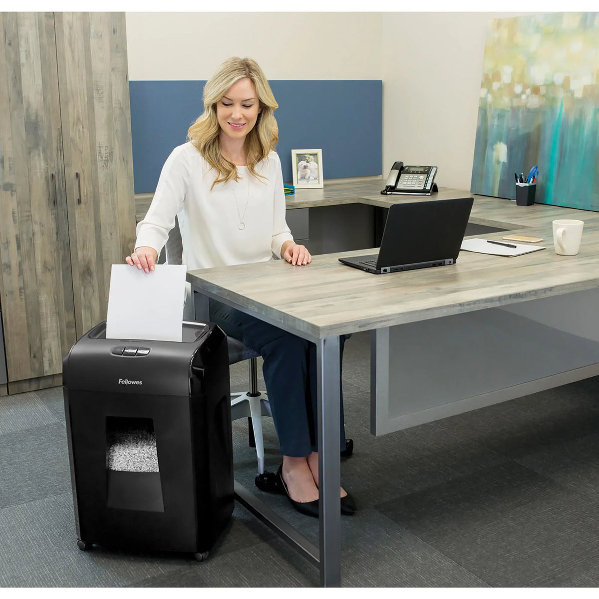 Fellowes Microshred 94MC Micro Cut Shredder - Non-continuous Shredder - Micro Cut - 18 Per Pass - for shredding Paper, Paper Clip, Credit Card, CD, DVD, Junk Mail, Staples - 0.156" x 0.500"