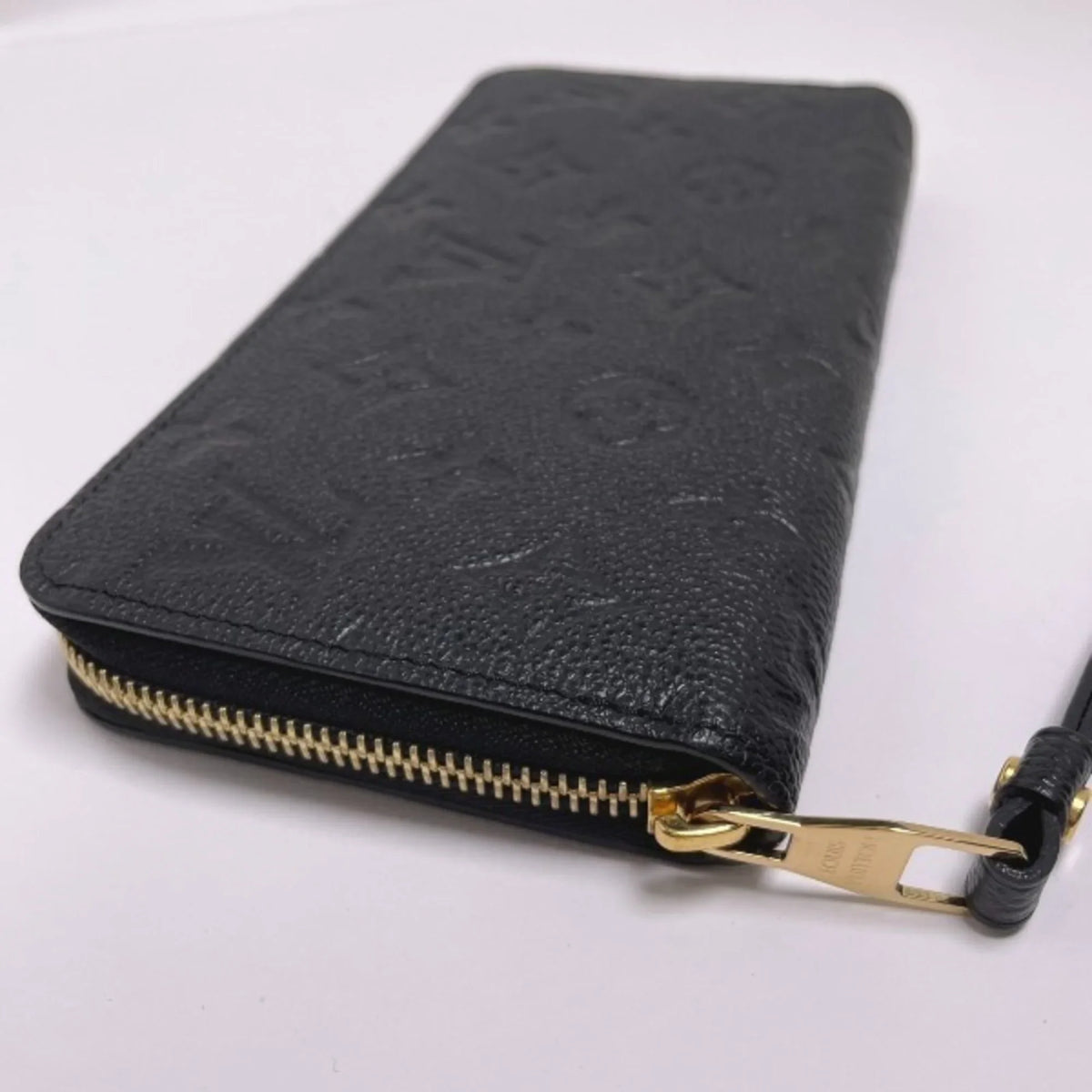 Pre-Owned LOUIS VUITTON Round Zipper Monogram Empreinte Zippy Wallet M61864 Louis Vuitton Noir Long LV (Good)